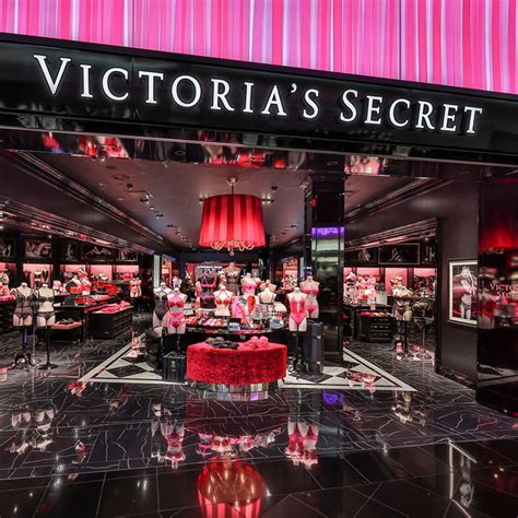 Victoria's Secret Store .